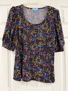 CeCe Black Floral V-Neck Puff Short Sleeve Top